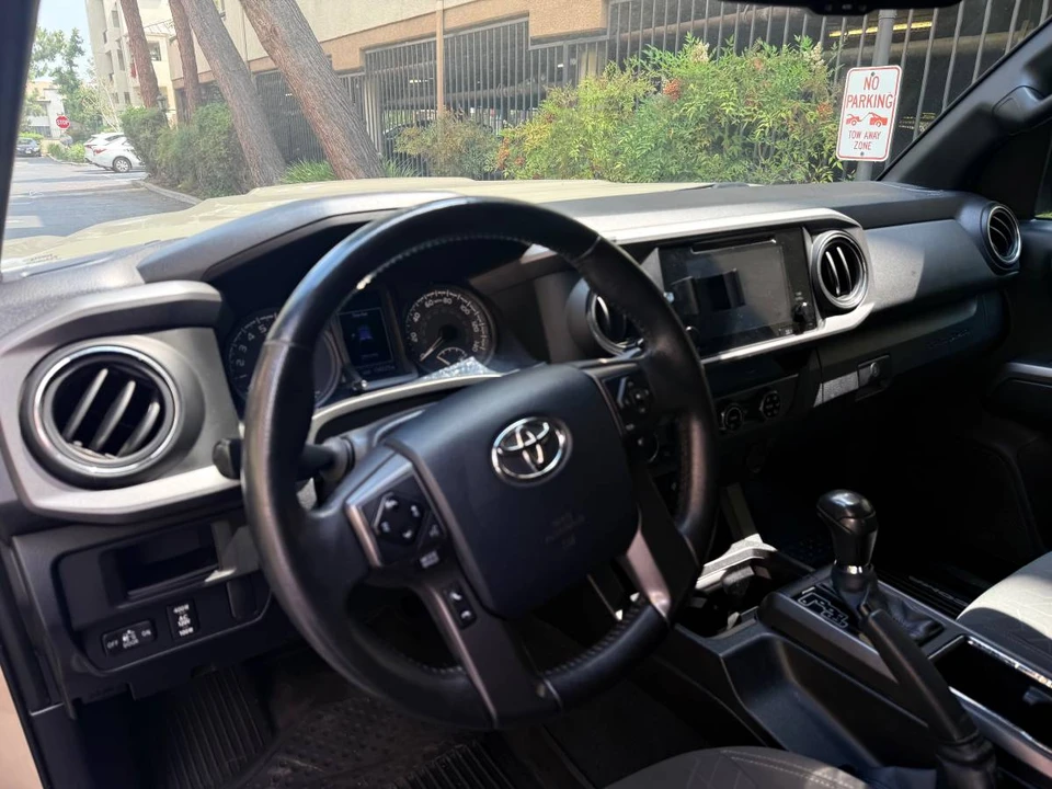 2016 Toyota Tacoma 3rd Gen - Image 11 of 14