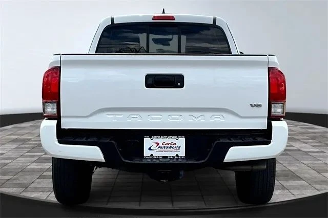 2016 Toyota Tacoma 3rd Gen - Image 6 of 12