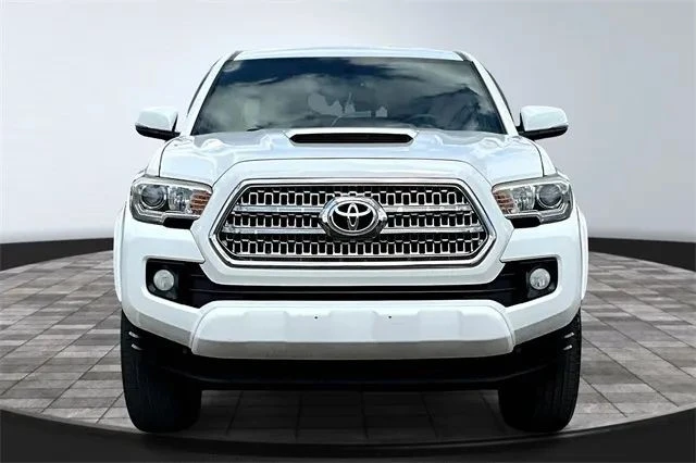 2016 Toyota Tacoma 3rd Gen - Image 2 of 12