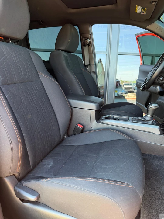 2016 Toyota Tacoma 3rd Gen - Image 29 of 31