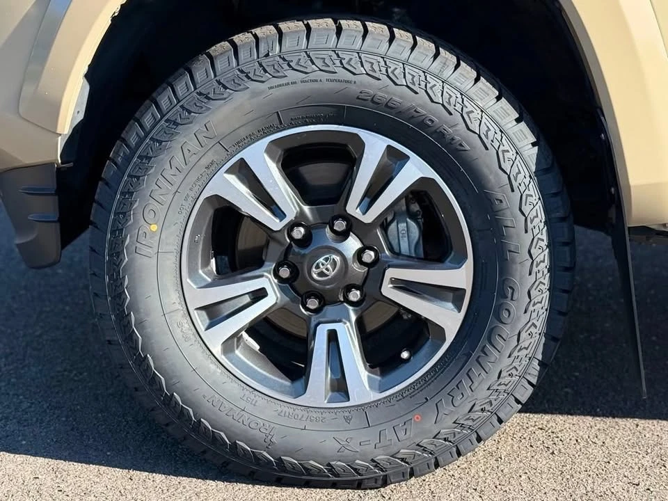 2016 Toyota Tacoma 3rd Gen - Image 9 of 19