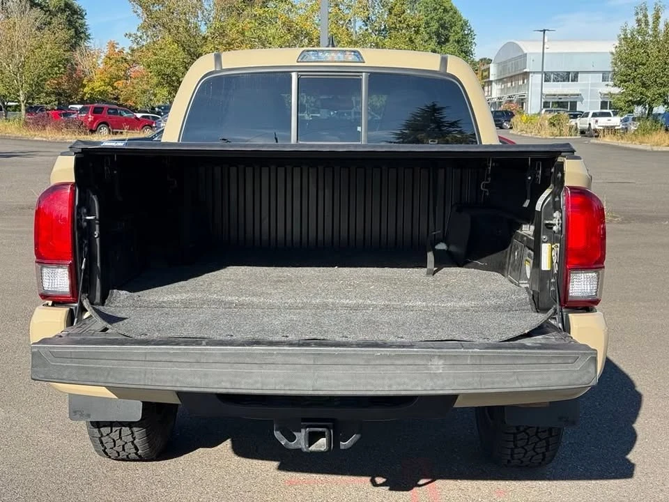 2016 Toyota Tacoma 3rd Gen - Image 11 of 19