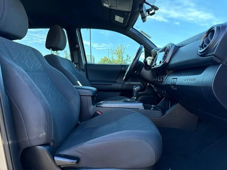 2016 Toyota Tacoma 3rd Gen - Image 19 of 19