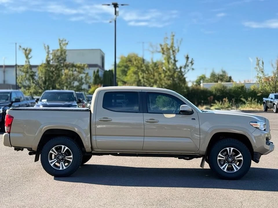 2016 Toyota Tacoma 3rd Gen - Image 6 of 19