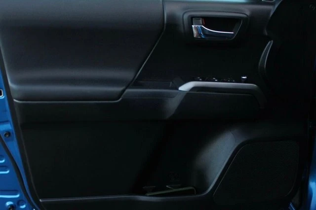 2016 Toyota Tacoma 3rd Gen - Image 19 of 20