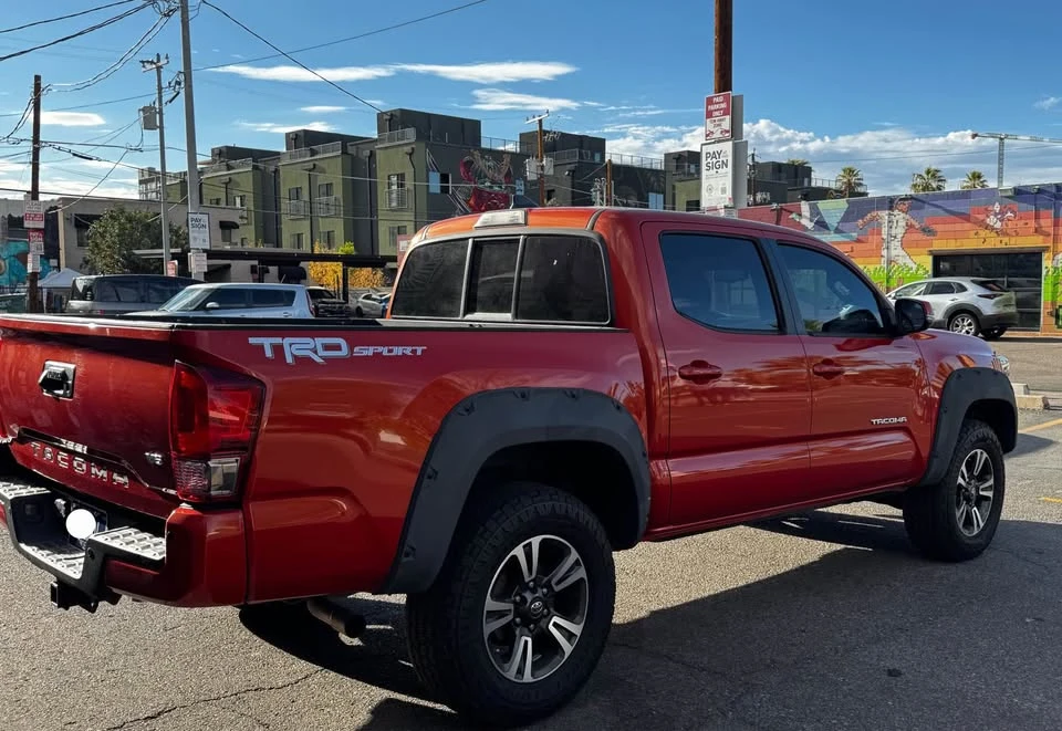 2016 Toyota Tacoma 3rd Gen - Image 4 of 9