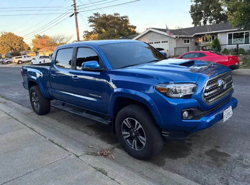 2016 Toyota Tacoma 3rd Gen - Image 3 of 9