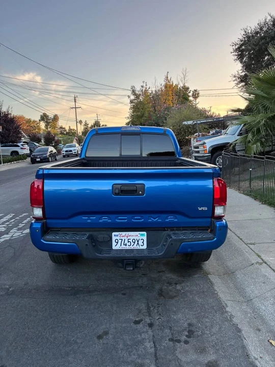 2016 Toyota Tacoma 3rd Gen - Image 5 of 9