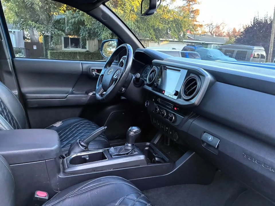 2016 Toyota Tacoma 3rd Gen - Image 7 of 9