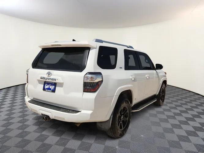 2016 Toyota 4Runner 5th Gen - Image 9 of 20