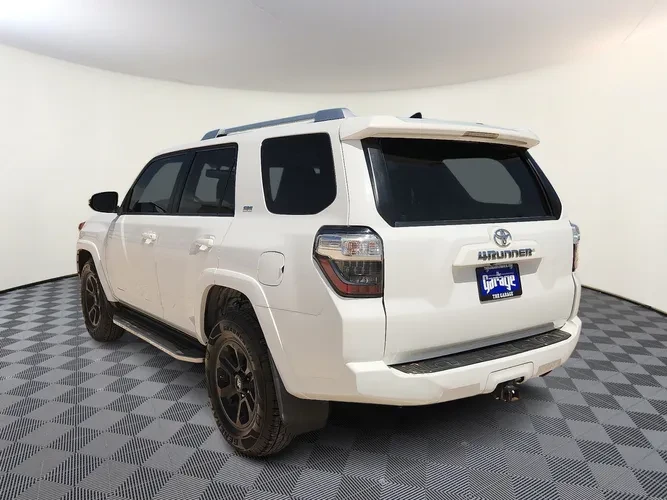 2016 Toyota 4Runner 5th Gen - Image 7 of 20