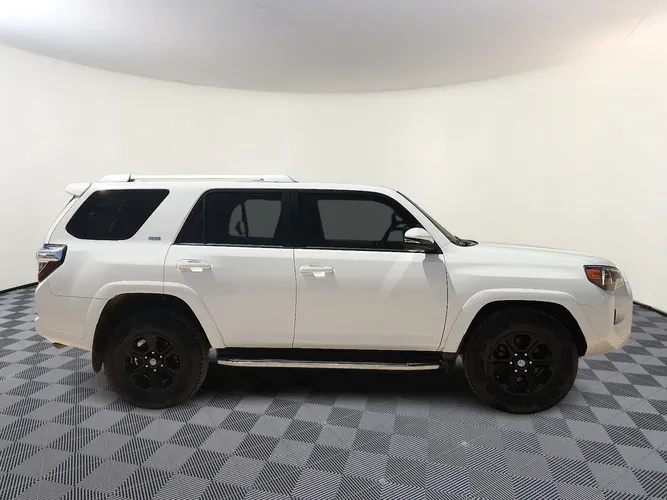 2016 Toyota 4Runner 5th Gen - Image 10 of 20