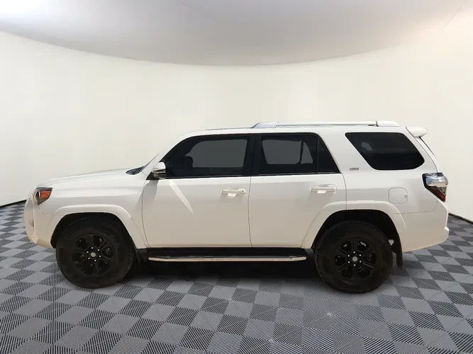 2016 Toyota 4Runner 5th Gen - Image 8 of 20