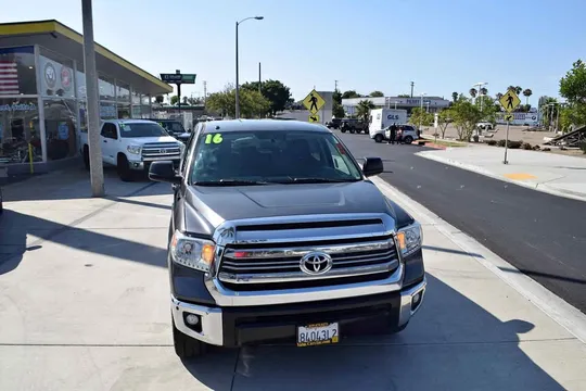 2016 Toyota Tundra CrewMax TRD Pro Pickup 4D 5 1/2 ft