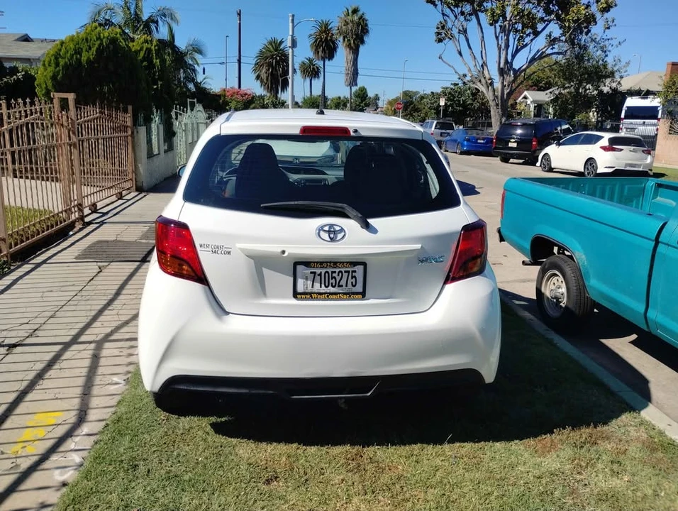 2016 Toyota Yaris - Image 4 of 11