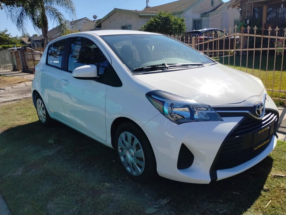 2016 Toyota Yaris - Image 3 of 11