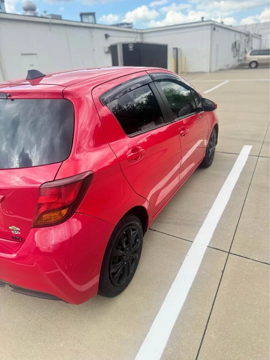 2016 Toyota Yaris - Image 6 of 9