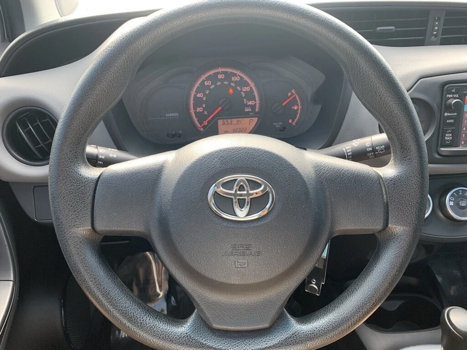 2016 Toyota Yaris - Image 6 of 12