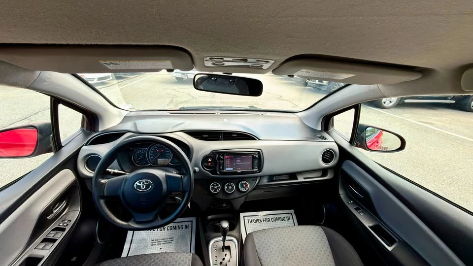 2016 Toyota Yaris - Image 11 of 19