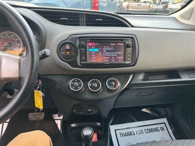 2016 Toyota Yaris - Image 10 of 20