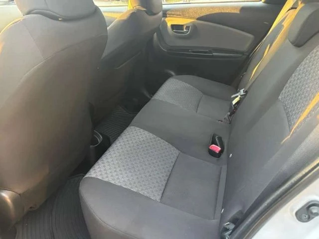 2016 Toyota Yaris - Image 13 of 20