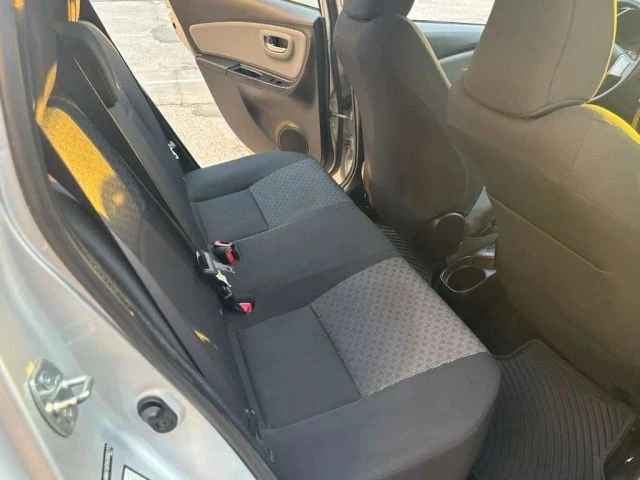2016 Toyota Yaris - Image 15 of 20