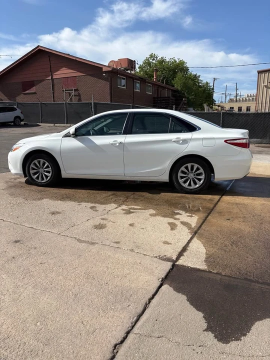 2016 Toyota Camry 7th Gen - Image 5 of 19