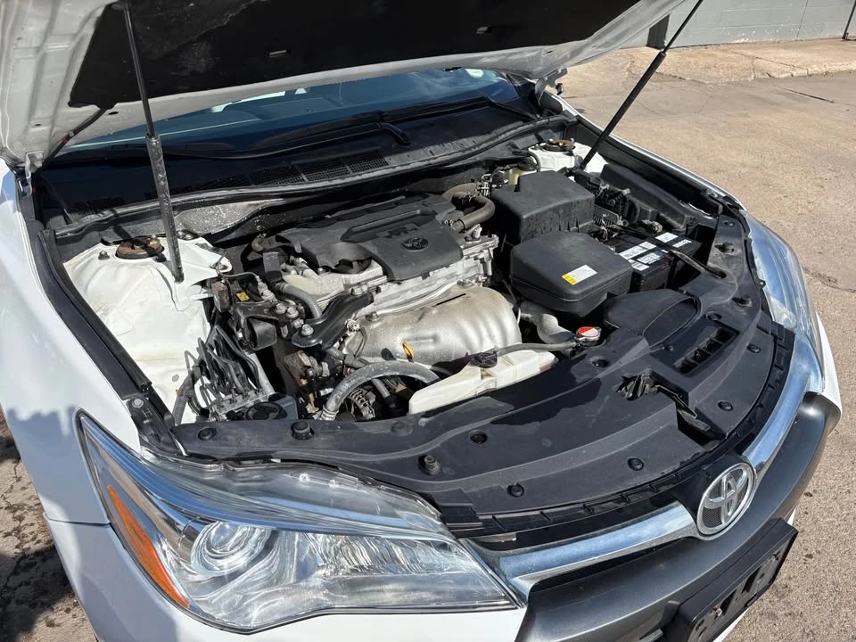 2016 Toyota Camry 7th Gen - Image 17 of 19