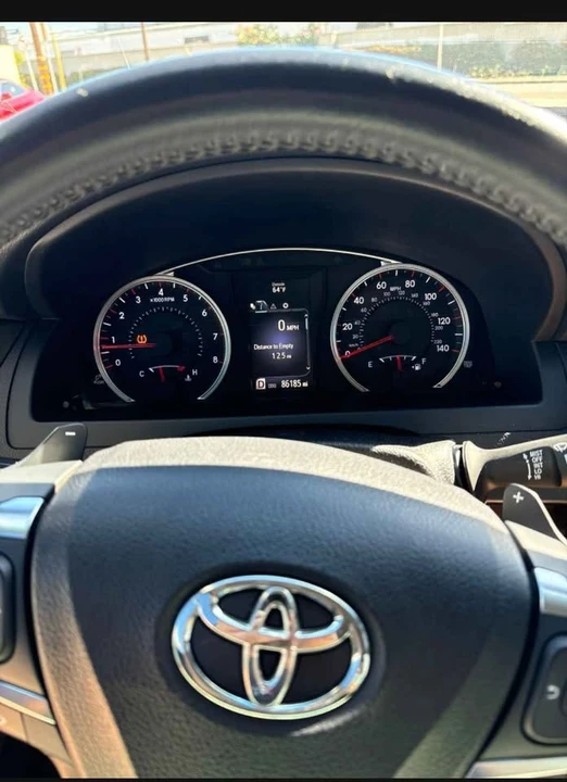 2016 Toyota Camry 7th Gen - Image 7 of 8