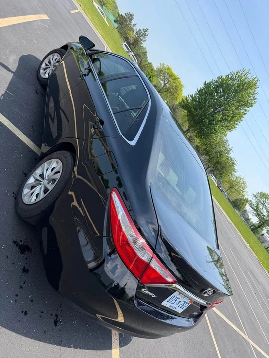 2016 Toyota Camry 7th Gen - Image 4 of 13