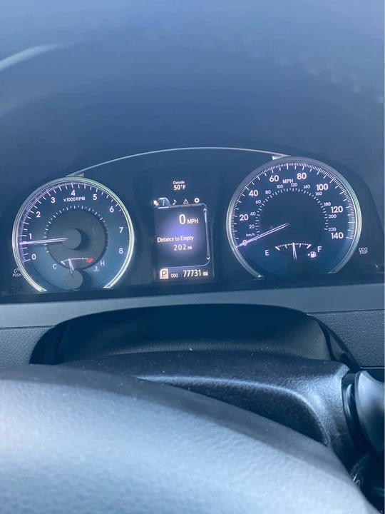 2016 Toyota Camry 7th Gen - Image 12 of 12