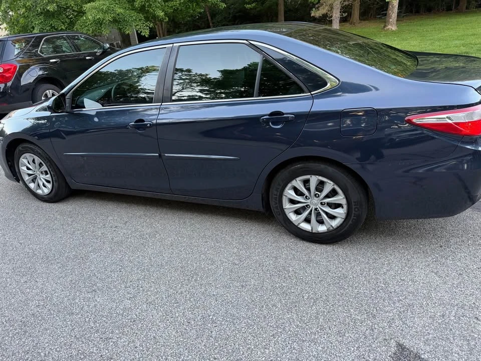 2016 Toyota Camry 7th Gen - Image 10 of 11