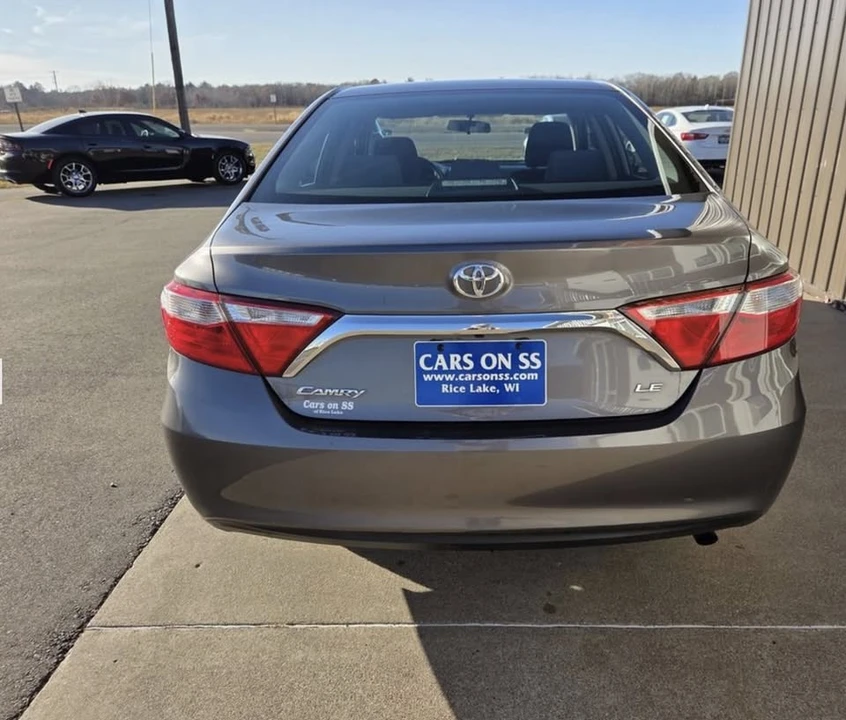 2016 Toyota Camry 7th Gen - Image 4 of 15