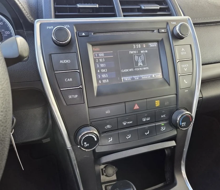 2016 Toyota Camry 7th Gen - Image 9 of 15