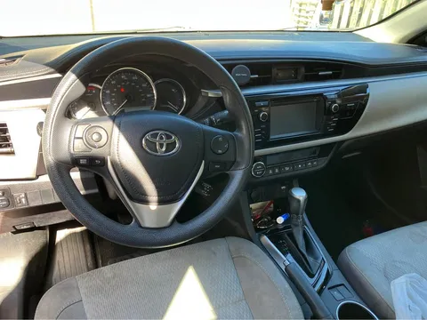 2016 Toyota Corolla 11th Gen - Image 4 of 5