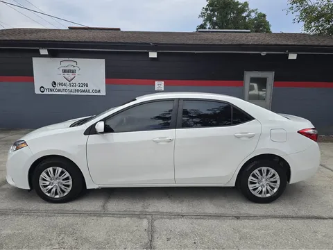 2016 Toyota Corolla 11th Gen - Image 2 of 15