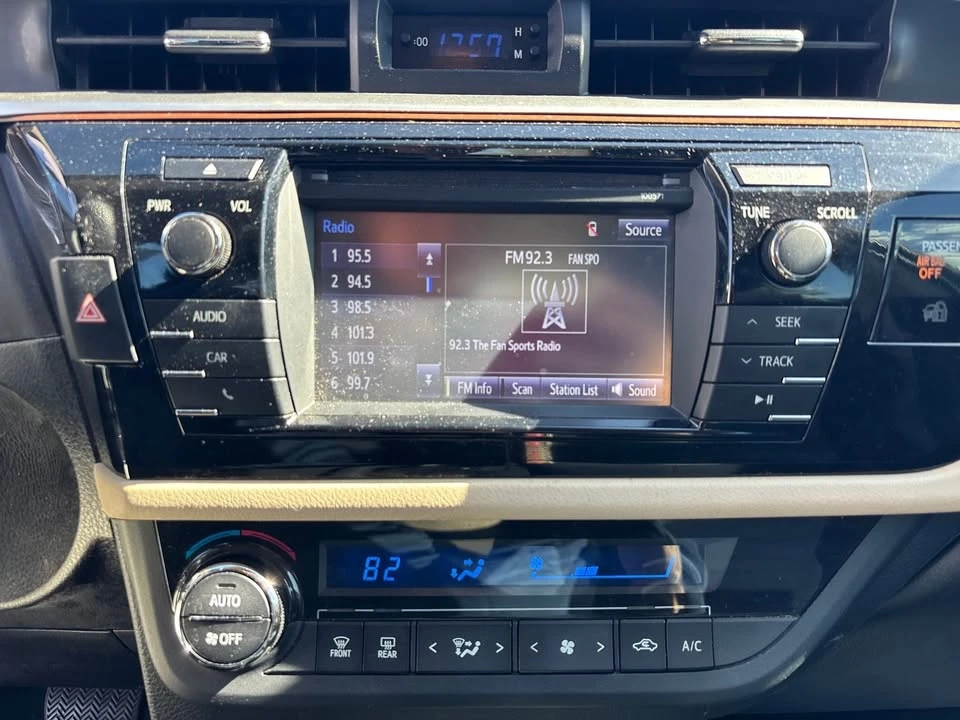 2016 Toyota Corolla 11th Gen - Image 14 of 17