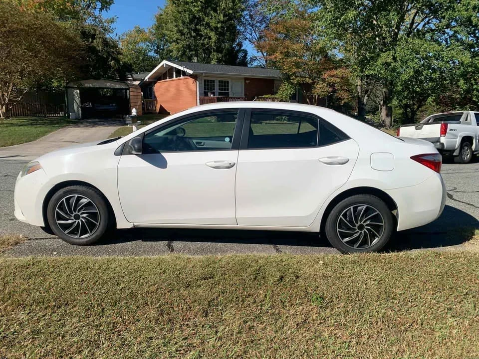 2016 Toyota Corolla 11th Gen - Image 3 of 5