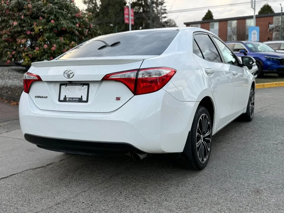 2016 Toyota Corolla 11th Gen - Image 14 of 20