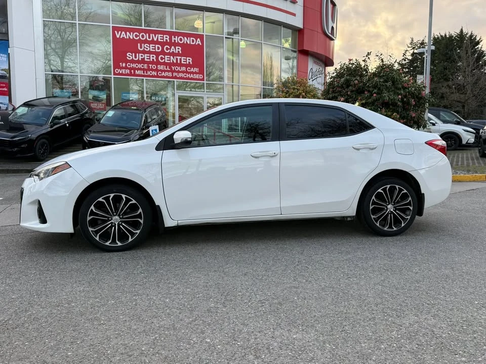 2016 Toyota Corolla 11th Gen - Image 2 of 20