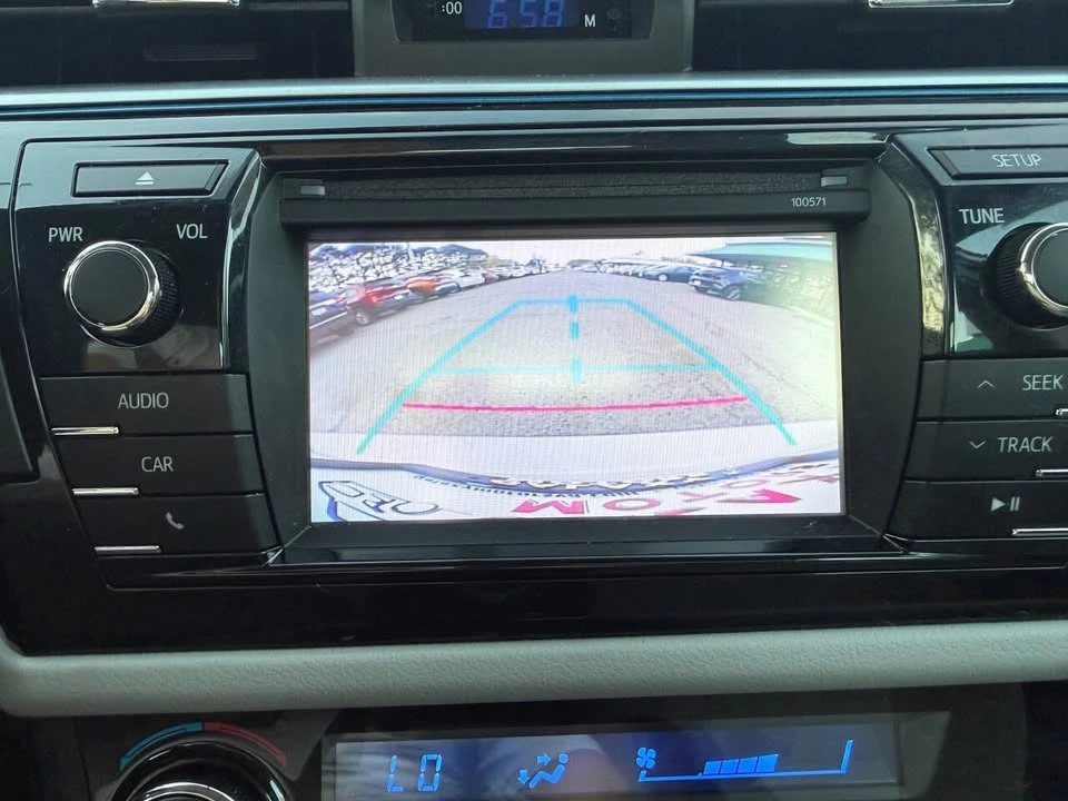 2016 Toyota Corolla 11th Gen - Image 17 of 20