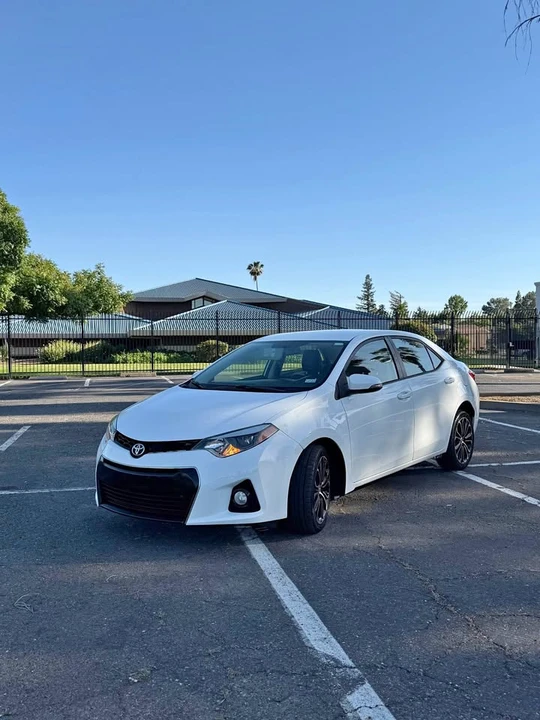 2016 Toyota Corolla 11th Gen - Image 1 of 14