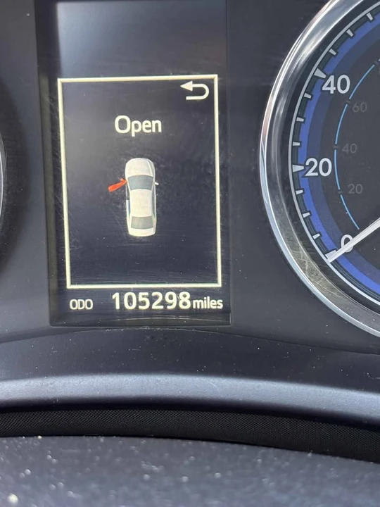 2016 Toyota Corolla 11th Gen - Image 2 of 8
