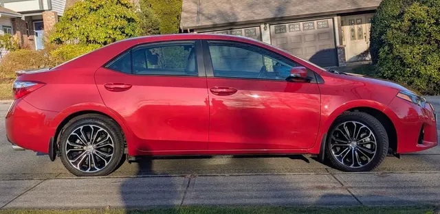 2016 Toyota Corolla 11th Gen - Image 2 of 20