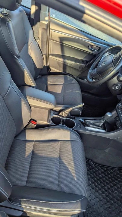 2016 Toyota Corolla 11th Gen - Image 15 of 20
