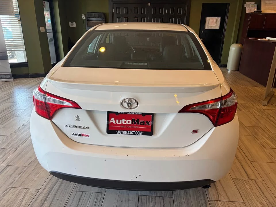 2016 Toyota Corolla 11th Gen - Image 6 of 17