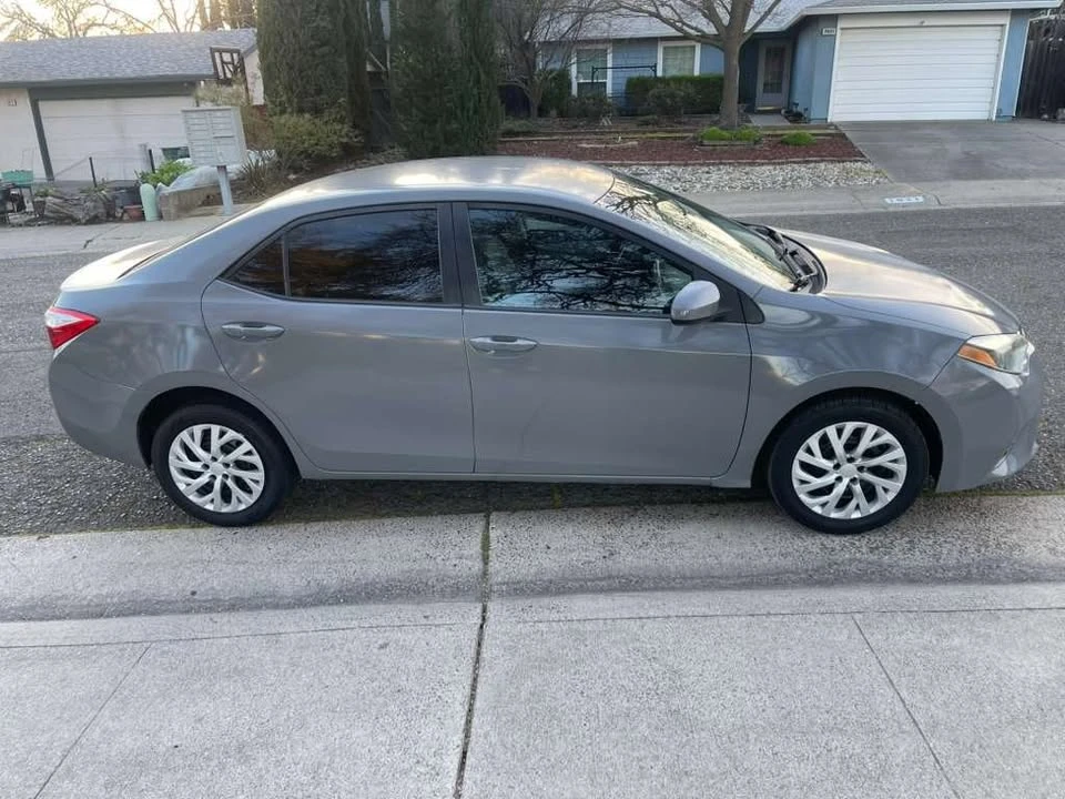 2016 Toyota Corolla 11th Gen - Image 4 of 18