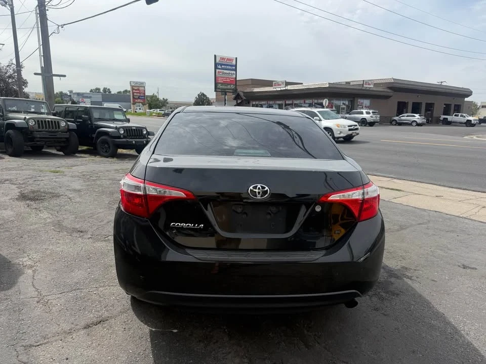 2016 Toyota Corolla 11th Gen - Image 5 of 9