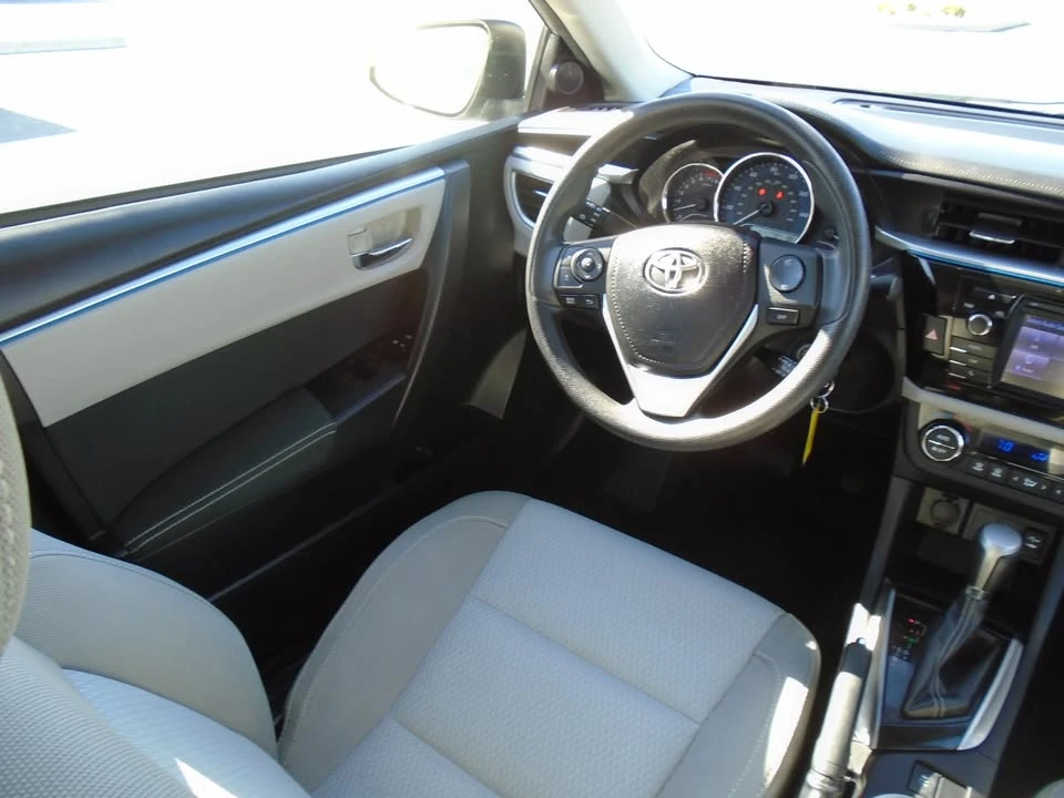 2016 Toyota Corolla 11th Gen - Image 10 of 18