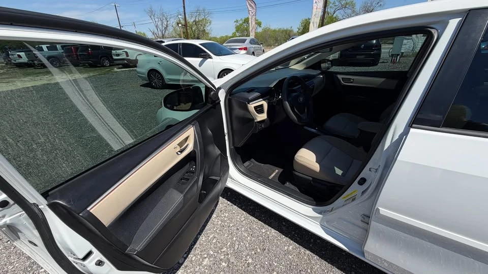 2016 Toyota Corolla 11th Gen - Image 8 of 14